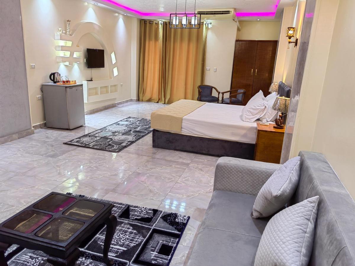 Gem Overlooking Inn Nazlet el Simman Luaran gambar