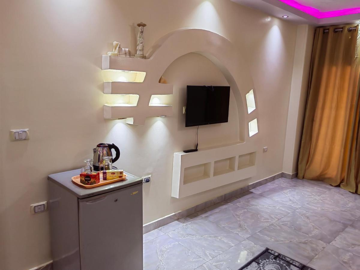 Gem Overlooking Inn Nazlet el Simman Luaran gambar